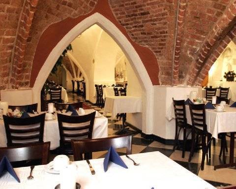 Hotel Mayfair Tunneln 4*