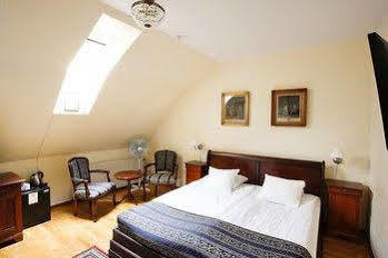 Mayfair Tunneln Hotel 4*