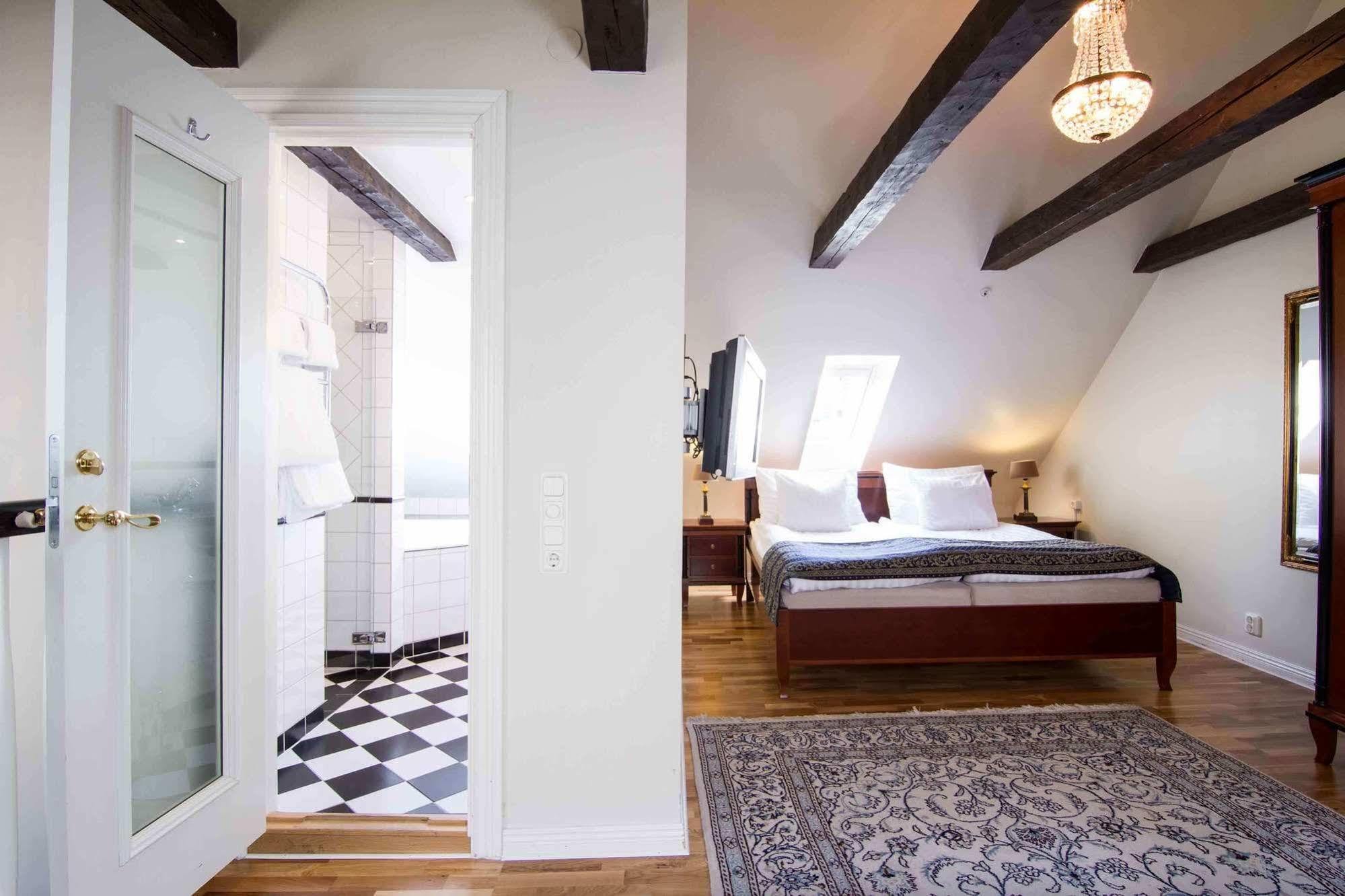 Hotel Mayfair Tunneln