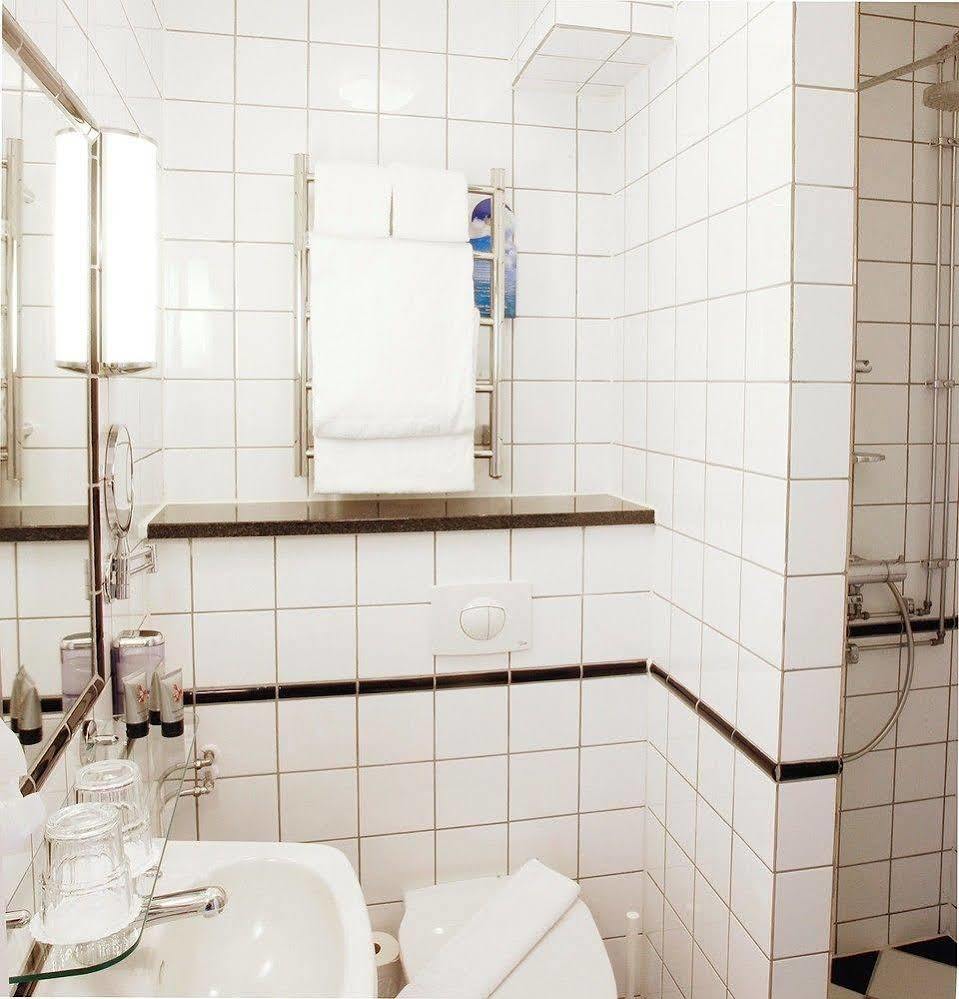 Hotel Mayfair Tunneln